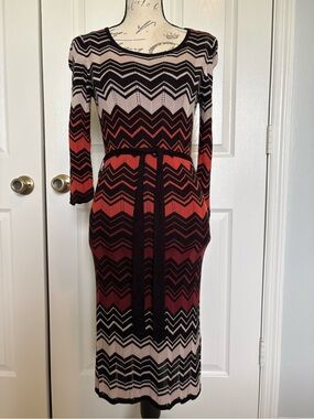 Chevron Knit Midi Dress in Black and Red